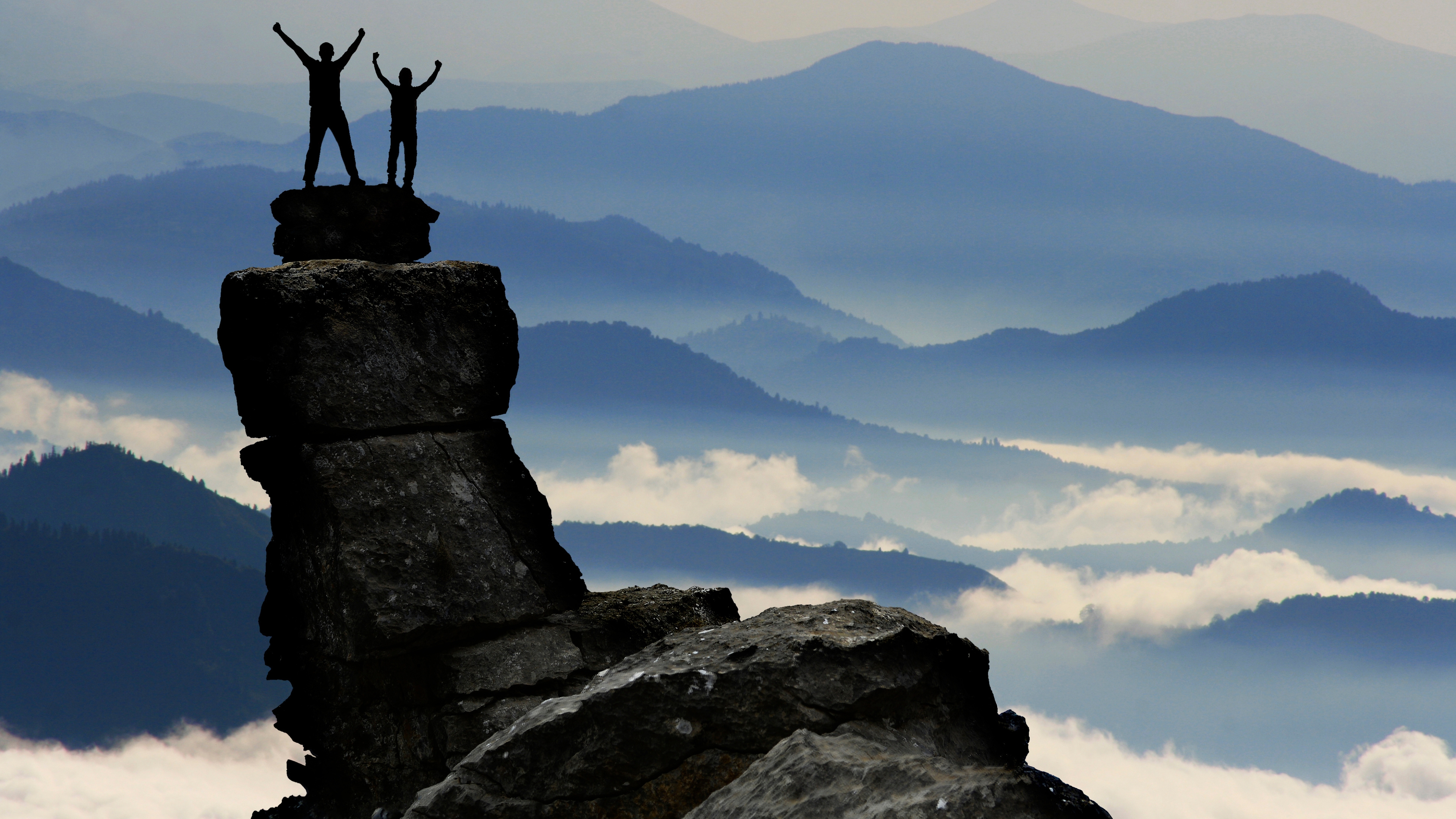 Stop Standing in Your Own Way: How Hypnotherapy & NLP Can Help You Build Unshakable Confidence